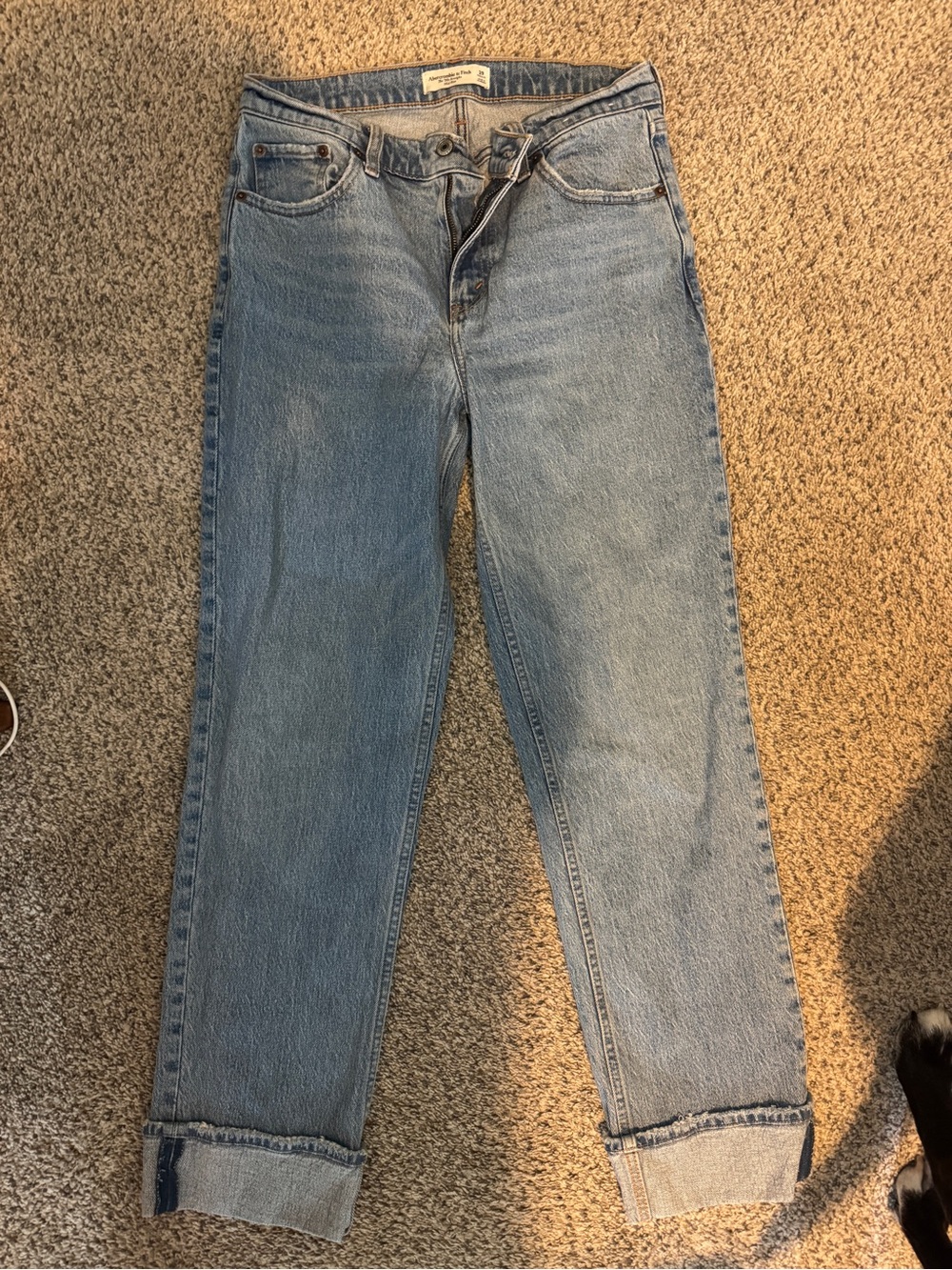 A&F Mid Rise 90s Straight Cuffed Hem Jean - Picture 5 of 9